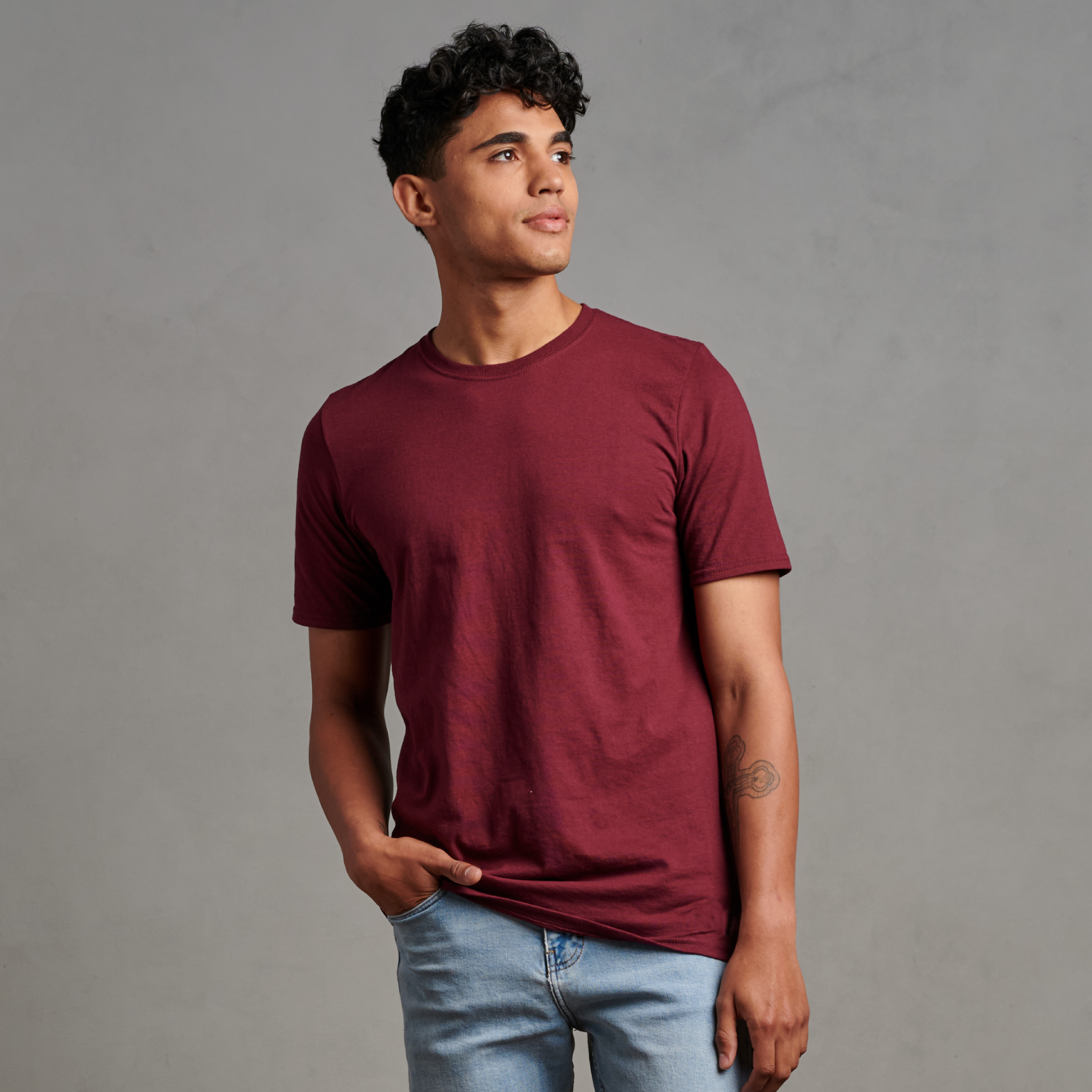 maroon t shirt mens